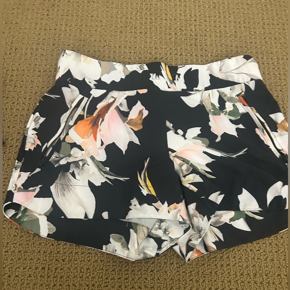Athleta Shorts bundle - Picture 2 of 8